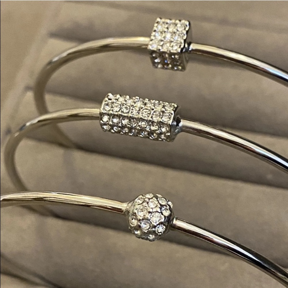 Lia Sophia "Treasure Trove" Set of 3 w/Cut Crystals Bangle Bracelet Silver Tone